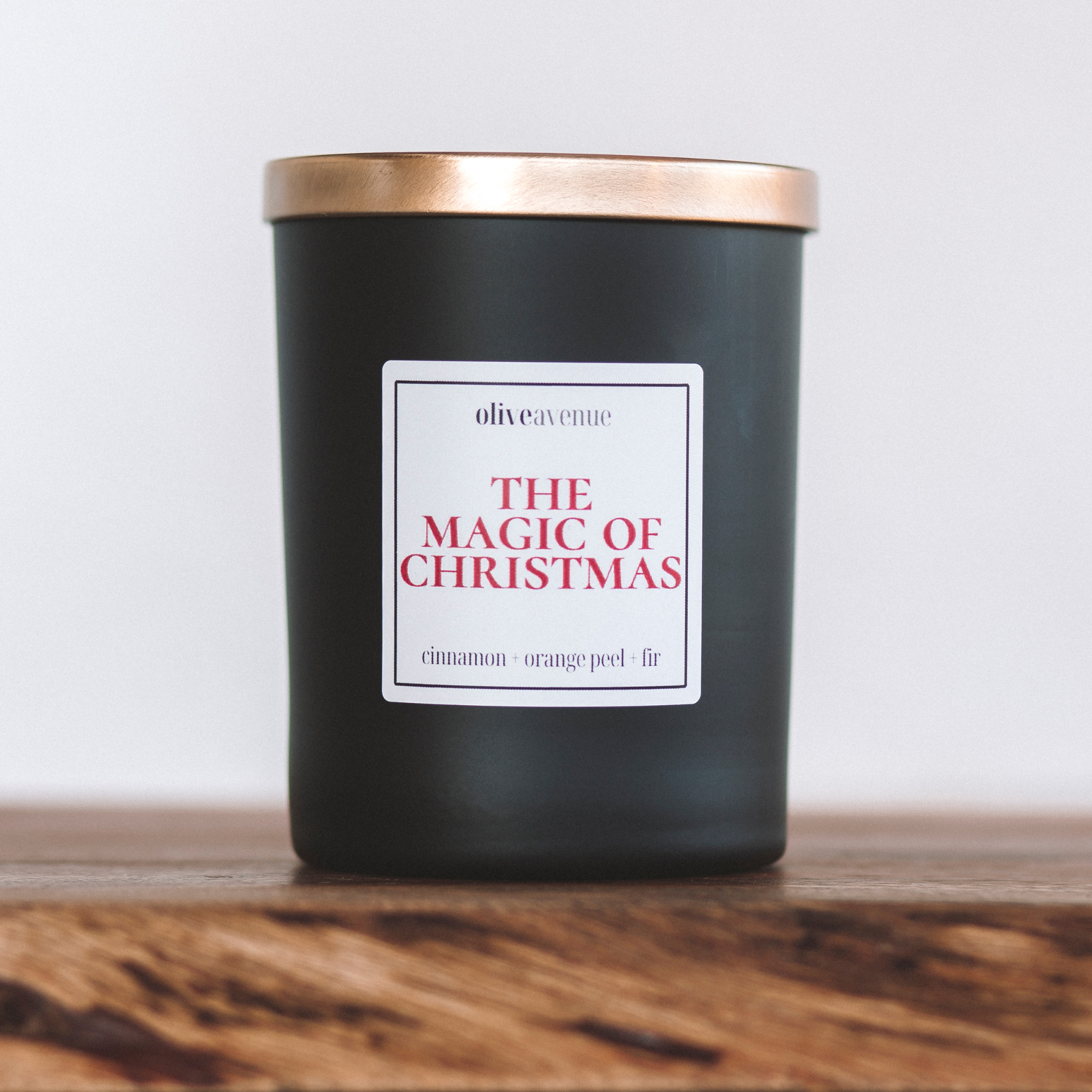 THE MAGIC OF CHRISTMAS  | 10 OZ JAR CANDLE